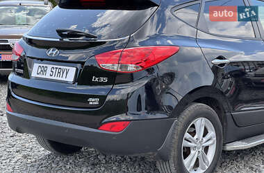 Позашляховик / Кросовер Hyundai ix35 2011 в 