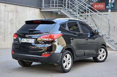 Позашляховик / Кросовер Hyundai ix35 2012 в 
