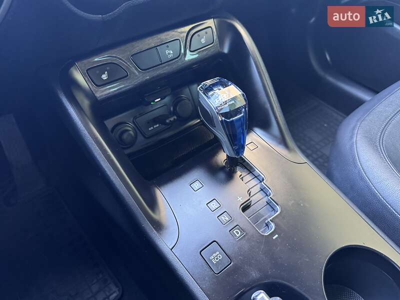 Позашляховик / Кросовер Hyundai ix35 2013 в Дніпрі