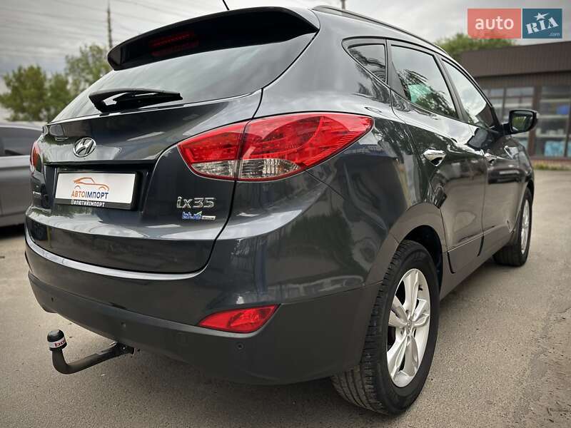 Позашляховик / Кросовер Hyundai ix35 2010 в Сумах