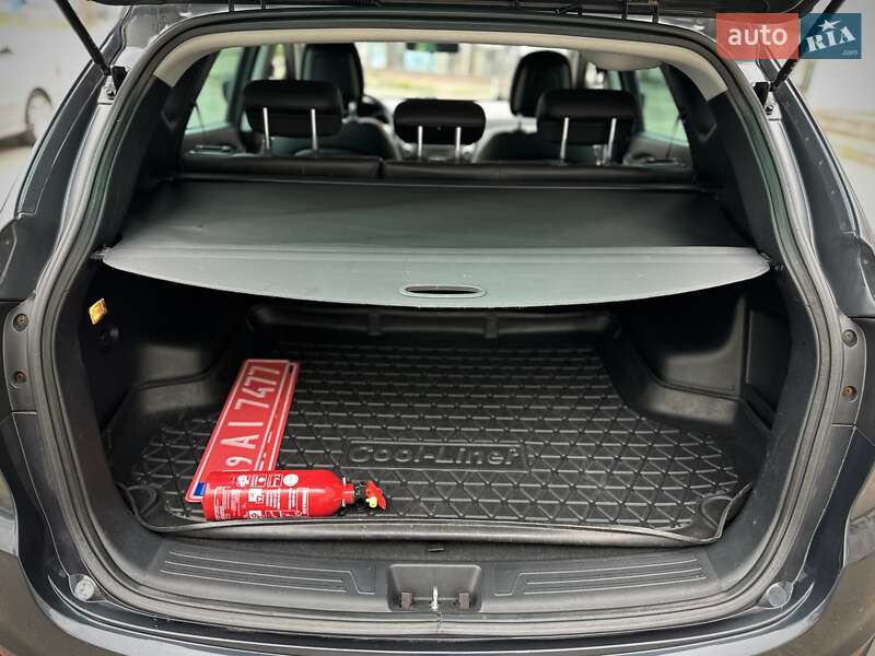 Позашляховик / Кросовер Hyundai ix35 2010 в Сумах