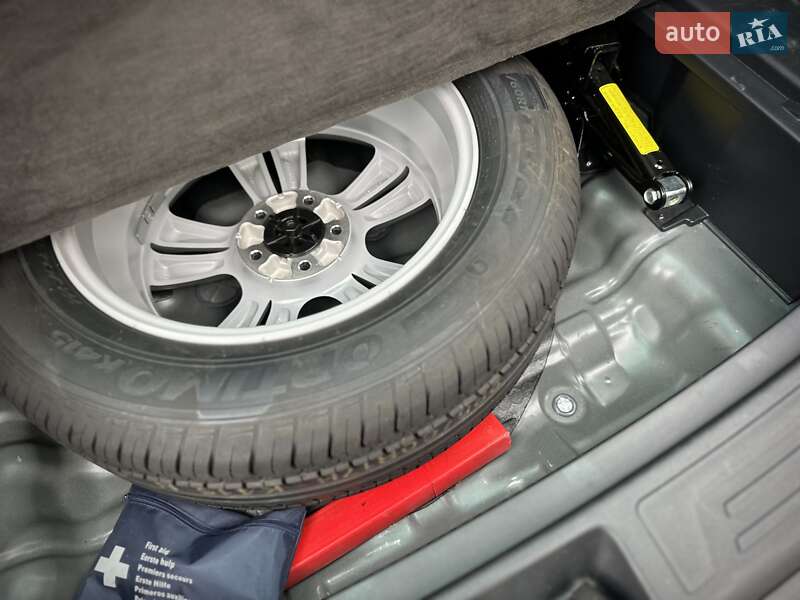 Позашляховик / Кросовер Hyundai ix35 2010 в Сумах