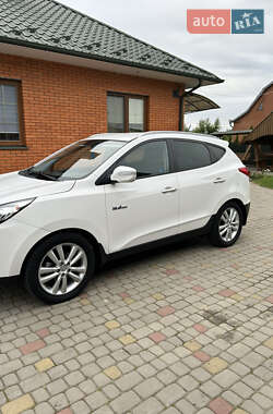 Позашляховик / Кросовер Hyundai ix35 2013 в 