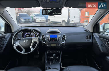 Позашляховик / Кросовер Hyundai ix35 2011 в 