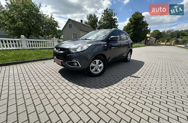 Позашляховик / Кросовер Hyundai ix35 2010 в 