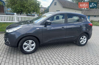 Позашляховик / Кросовер Hyundai ix35 2010 в 