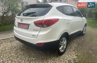 Внедорожник / Кроссовер Hyundai ix35 2012 в 