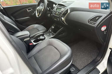 Внедорожник / Кроссовер Hyundai ix35 2012 в 