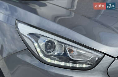 Внедорожник / Кроссовер Hyundai ix35 2014 в 