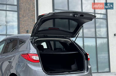 Внедорожник / Кроссовер Hyundai ix35 2014 в 