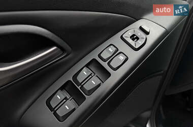 Внедорожник / Кроссовер Hyundai ix35 2014 в 