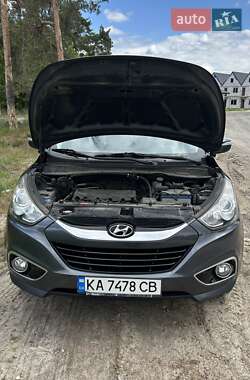 Позашляховик / Кросовер Hyundai ix35 2010 в 