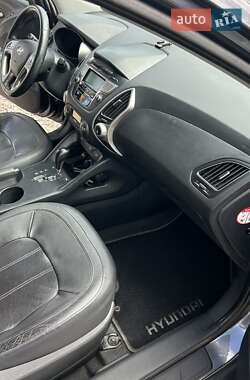 Позашляховик / Кросовер Hyundai ix35 2010 в 