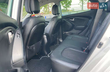 Внедорожник / Кроссовер Hyundai ix35 2013 в 