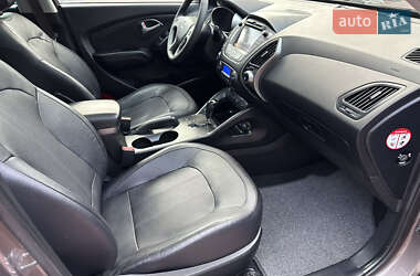 Внедорожник / Кроссовер Hyundai ix35 2014 в 