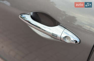 Внедорожник / Кроссовер Hyundai ix35 2014 в 