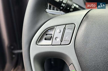 Внедорожник / Кроссовер Hyundai ix35 2014 в 