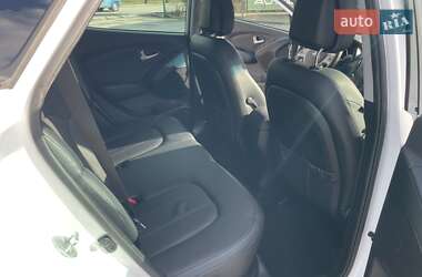 Внедорожник / Кроссовер Hyundai ix35 2015 в 