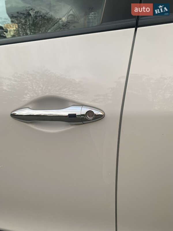 Позашляховик / Кросовер Hyundai ix35 2011 в Луцьку