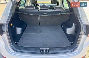 Позашляховик / Кросовер Hyundai ix35 2012 в 