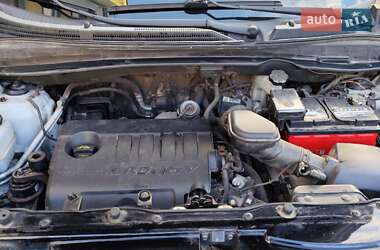Внедорожник / Кроссовер Hyundai ix35 2010 в 