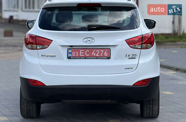 Позашляховик / Кросовер Hyundai ix35 2010 в 