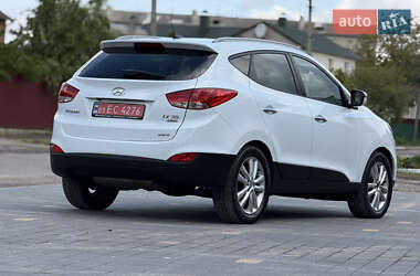 Позашляховик / Кросовер Hyundai ix35 2010 в 