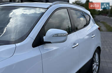Позашляховик / Кросовер Hyundai ix35 2010 в 