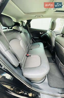 Внедорожник / Кроссовер Hyundai ix35 2014 в 