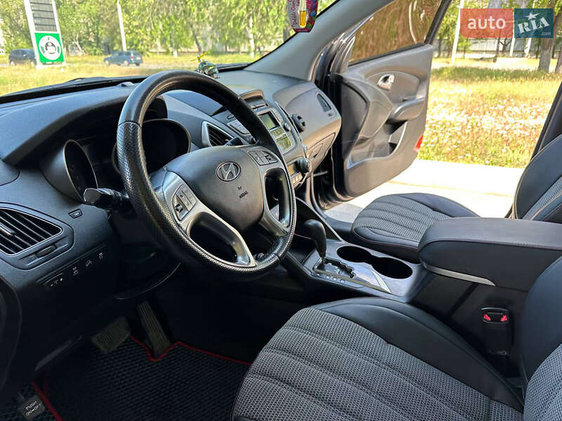 Позашляховик / Кросовер Hyundai ix35 2011 в Дніпрі