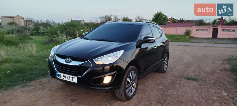 Позашляховик / Кросовер Hyundai ix35 2010 в Одесі