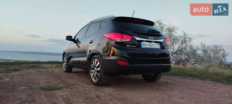 Позашляховик / Кросовер Hyundai ix35 2010 в Одесі