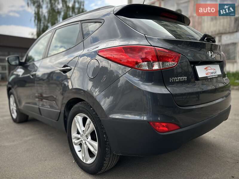 Внедорожник / Кроссовер Hyundai ix35 2011 в Сумах