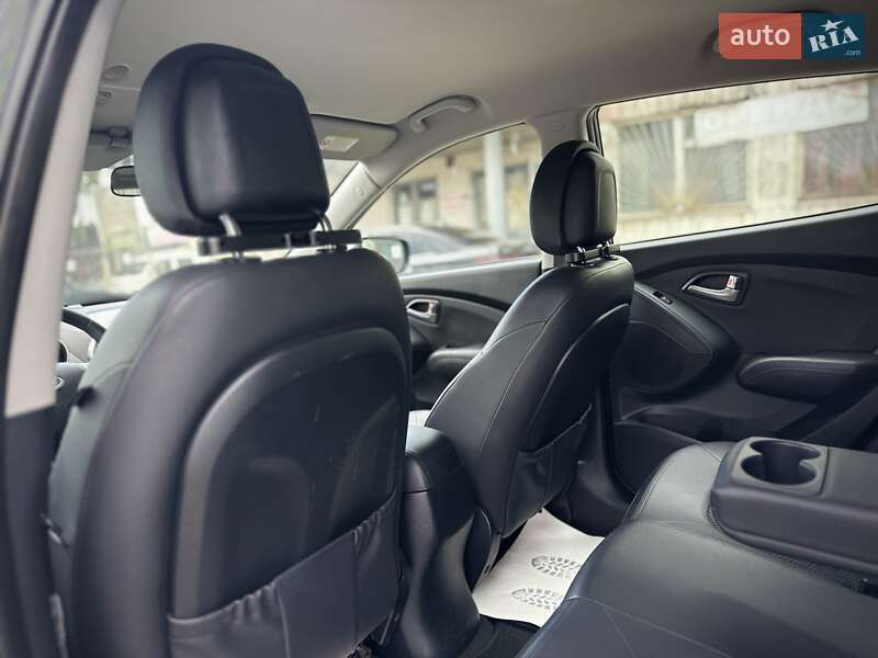 Внедорожник / Кроссовер Hyundai ix35 2011 в Сумах
