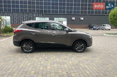 Внедорожник / Кроссовер Hyundai ix35 2014 в 