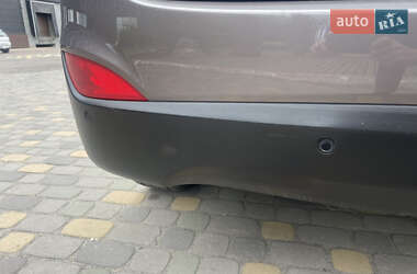 Внедорожник / Кроссовер Hyundai ix35 2014 в 