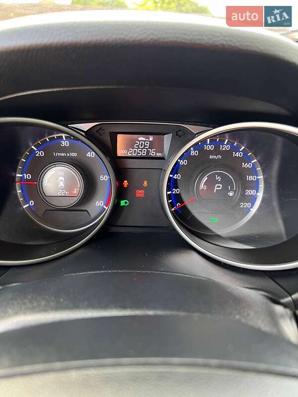 Внедорожник / Кроссовер Hyundai ix35 2011 в Радомышле