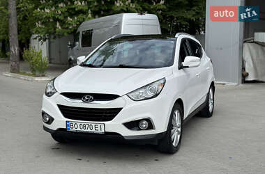 Позашляховик / Кросовер Hyundai ix35 2012 в 