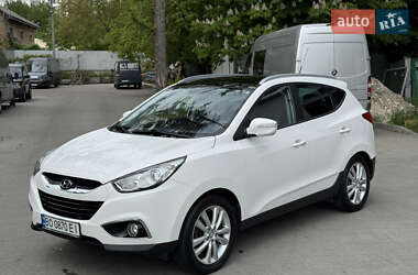 Позашляховик / Кросовер Hyundai ix35 2012 в 