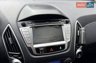 Позашляховик / Кросовер Hyundai ix35 2012 в 