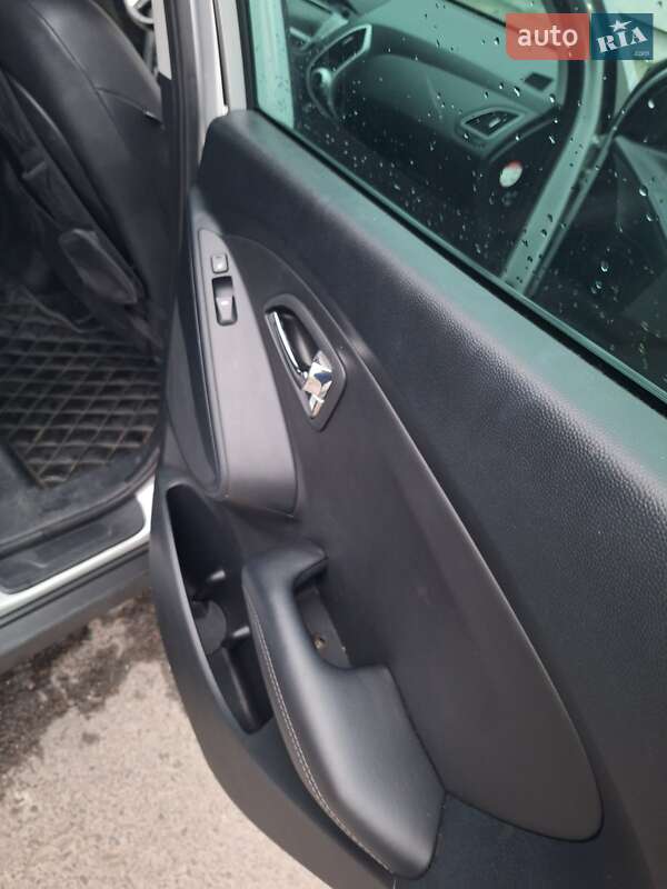 Внедорожник / Кроссовер Hyundai ix35 2013 в Львове