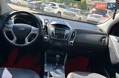 Позашляховик / Кросовер Hyundai ix35 2012 в 