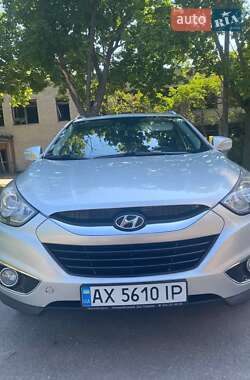 Позашляховик / Кросовер Hyundai ix35 2011 в 