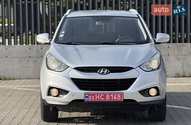 Внедорожник / Кроссовер Hyundai ix35 2011 в 