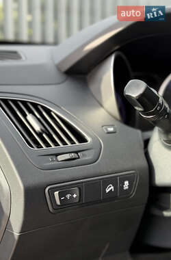 Внедорожник / Кроссовер Hyundai ix35 2011 в 
