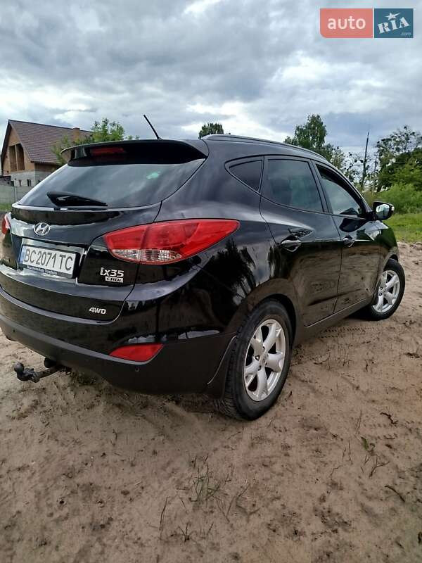 Внедорожник / Кроссовер Hyundai ix35 2010 в Каменке-Бугской