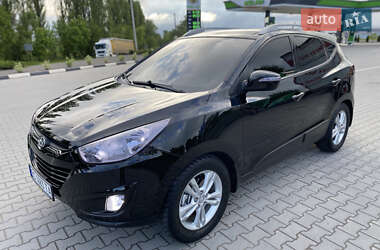 Внедорожник / Кроссовер Hyundai ix35 2010 в 