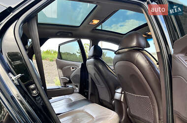 Внедорожник / Кроссовер Hyundai ix35 2010 в 