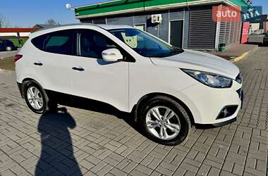 Внедорожник / Кроссовер Hyundai ix35 2012 в 