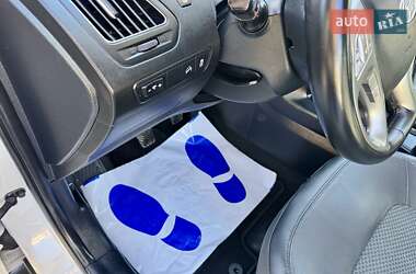 Внедорожник / Кроссовер Hyundai ix35 2012 в 